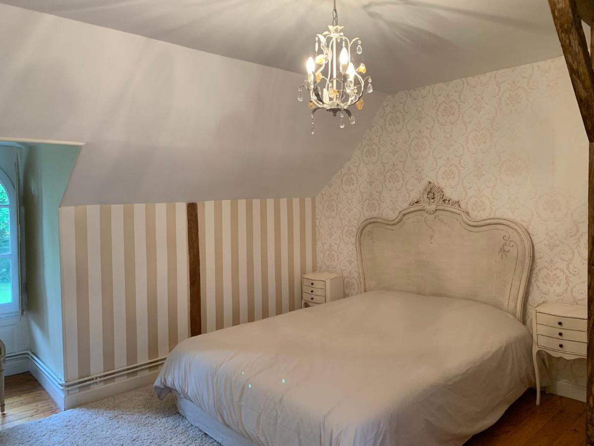 Parc De Lesseps Bed & Breakfast Meunet-Planches Exterior photo