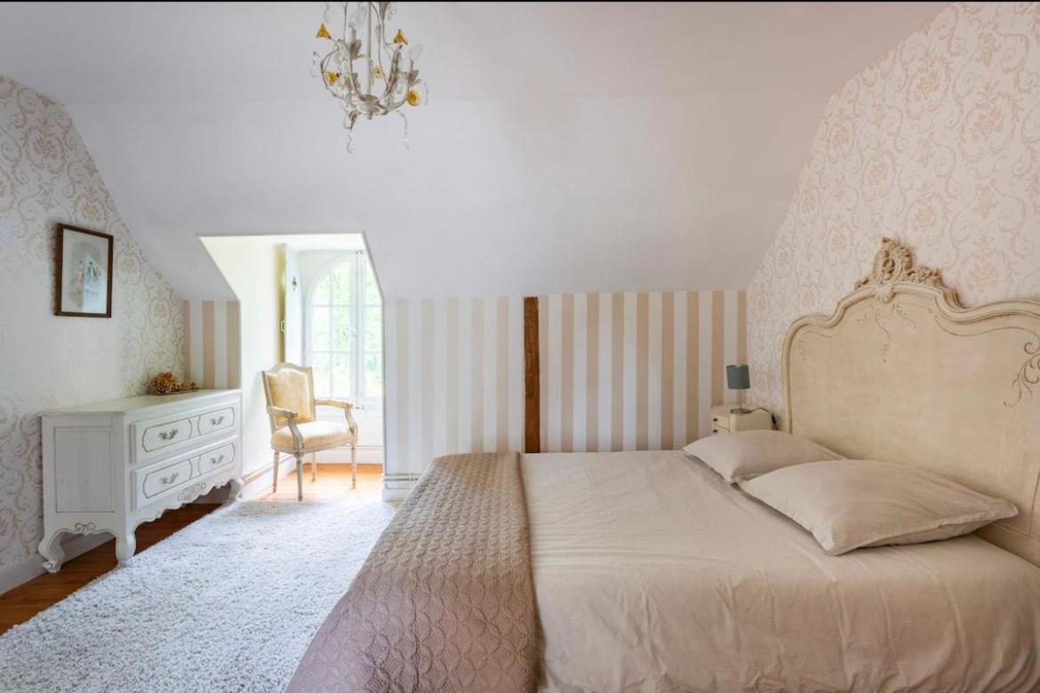 Parc De Lesseps Bed & Breakfast Meunet-Planches Exterior photo
